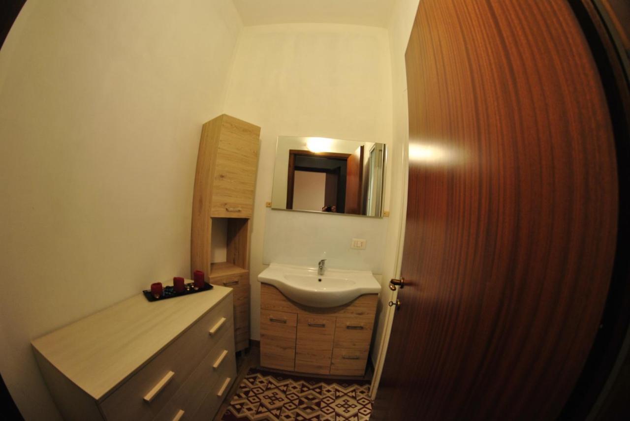 La Casa Gentile - Rossa - Appartamento Intero Garbagnate Milanese Exterior photo